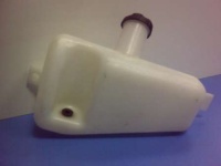 Бачок омывателя 2123 на заднее стекло